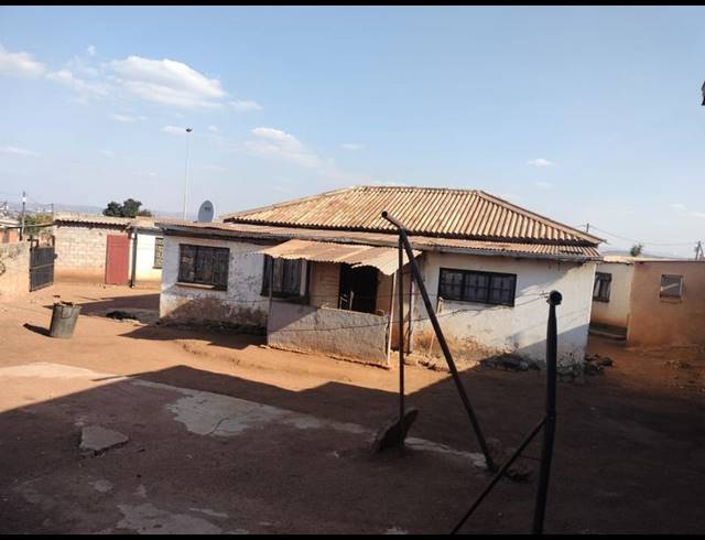 3 BEDROOM HOUSE FOR SALE IN SOSHANGUVE SOUTH